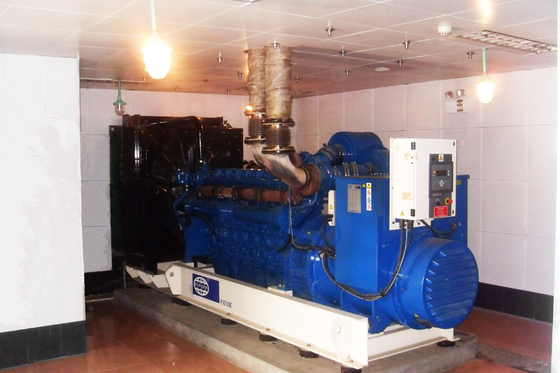 Harga yang bagus Generator Diesel SDEC tipe terbuka/diam 625kVA diatur 1500 rpm Kecepatan on line